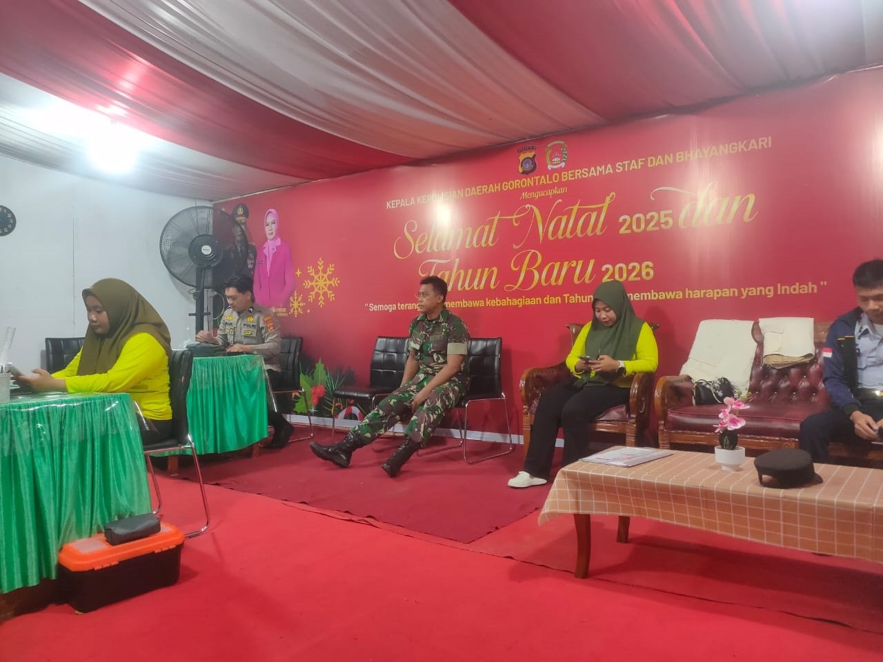 b7dbe0de-b5ac-40cb-91fd-a541d9c25b96