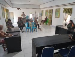 Kehadiran Babinsa Koramil 1315-04 Tibawa Warnai Rapat Bahas Keluhan Warga Soal Harga Gas LPG Di Atas HET Desa Motilango