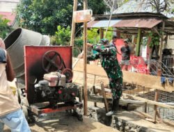 Cahaya Harapan Personel Koramil Limboto Dampingi Pembangunan Jembatan Gantung Hutuo Demi Kesejahteraan Warga