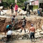 Komitmen Personel Kodim 1315-01 Telaga Terlihat Dalam Pendampingan Pembangunan Jembatan
