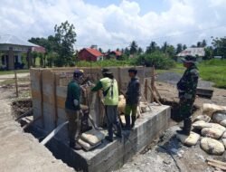 Peran Aktif Babinsa Koramil 1315-02 Limboto Beri Motivasi Dan Bantuan Nyata Dalam Pekerjaan Jembatan Perintis