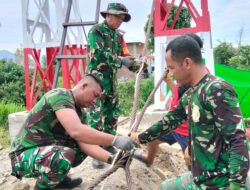 Tak Kenal Hari Libur Personel Koramil 1315-02 Limboto Terus Percepat Penyelesaian Jembatan Perintis Garuda Hutuo
