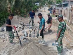 Pendampingan Personel Koramil 1315-02/Limboto Percepat Pembangunan Jembatan Beton Armco Bagi Warga Kelurahan Polohungo Limboto Kabupaten