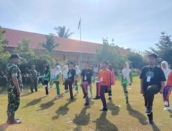 Masa Pengenalan Lingkungan Sekolah SMK PPN Gorontalo Diisi Pelatihan PBB Oleh Personel Koramil 1315-01/Telaga