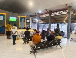 Nonton Bareng Piala Dunia 2026 Perkuat Kemanunggalan Personel Kodim 1315/Kab. Gorontalo Bersama Warga Desa Binaan Setempat