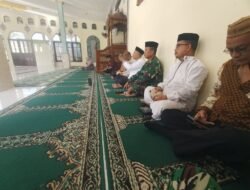 Kehadiran Danpos Koramil 1315-04/Tibawa Pada Yasinan Bersama Pererat Ukhuwah Islamiah Di Masjid Ar-Raudha Pulubala