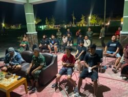 Kebersamaan Personel Kodim 1315/Kab. Gorontalo Bersama Warga Warnai Nonton Bareng Prancis Melawan Maroko Piala Dunia