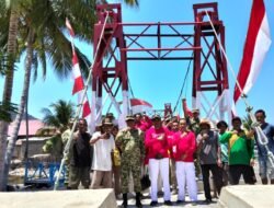 Peresmian Jembatan Garuda Merah Putih Berlangsung Virtual, Danramil 1315-03/Tabongo Turut Hadir Bersama Masyarakat Biluhu Timur