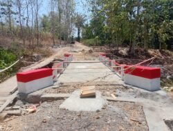 Finishing Jembatan Garuda Rampung, Koramil 1315-05/Boliyohuto Fokus Bersihkan Area Sekitar Jembatan
